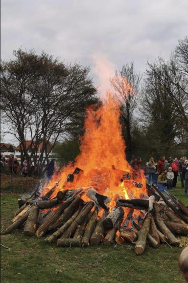 Osterfeuer Arnum