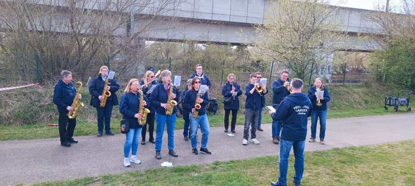 kleines Konzert Festplatz Rethen